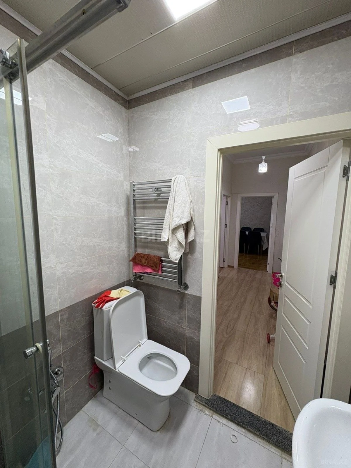 Satılır 2 otaqlı mənzil 65 m²