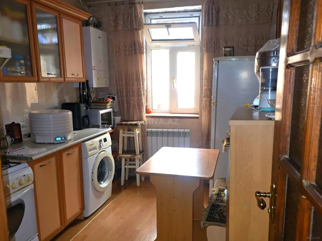 Satılır 2 otaqlı mənzil 90 m²