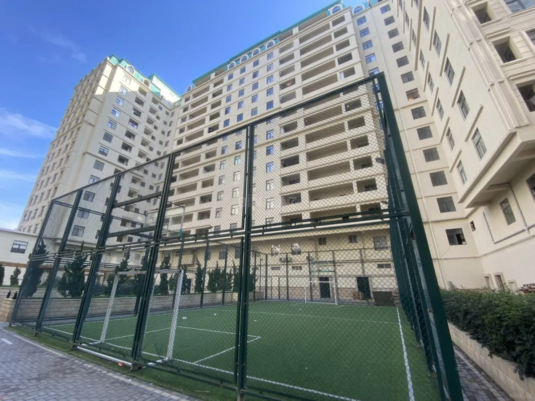 Satılır 2 otaqlı mənzil 83 m²
