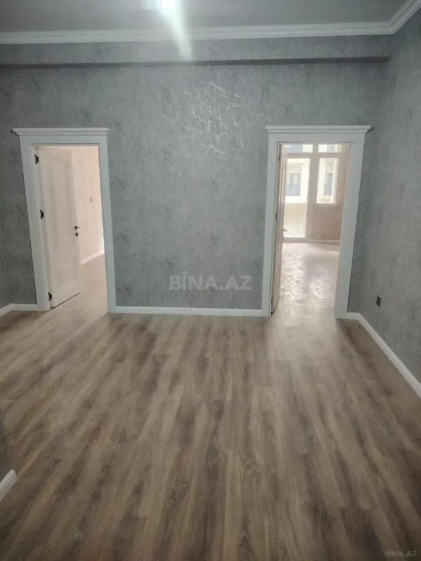 Satılır 2 otaqlı mənzil 83 m²