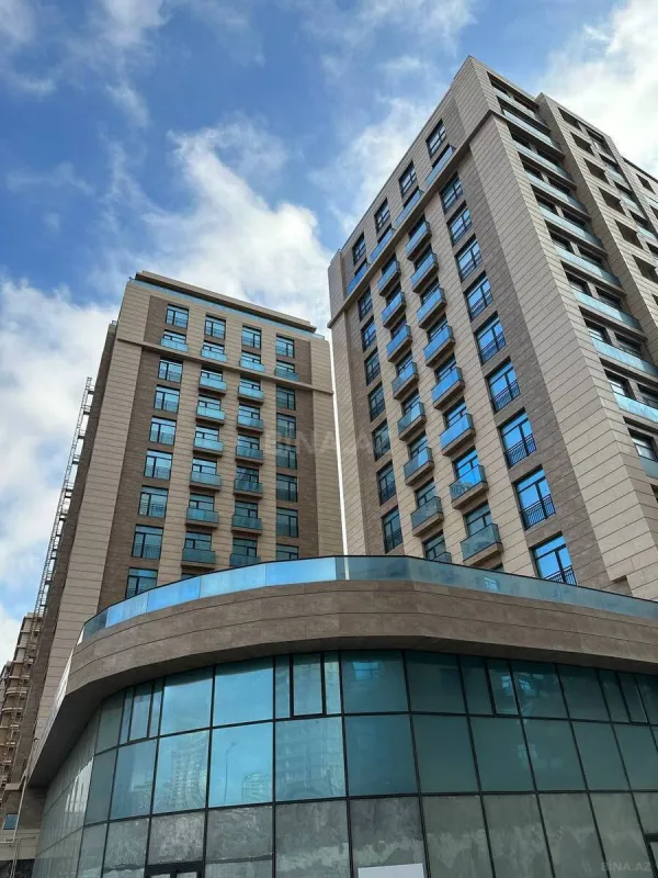 Kirayə verilir 2 otaqlı mənzil 75 m²