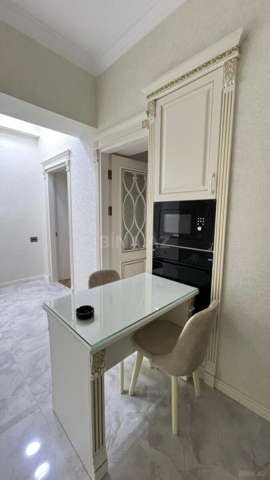 Kirayə verilir 2 otaqlı mənzil 75 m²