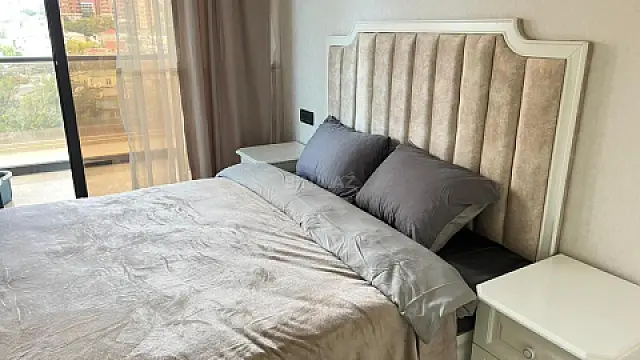 Kirayə verilir 2 otaqlı mənzil 75 m²