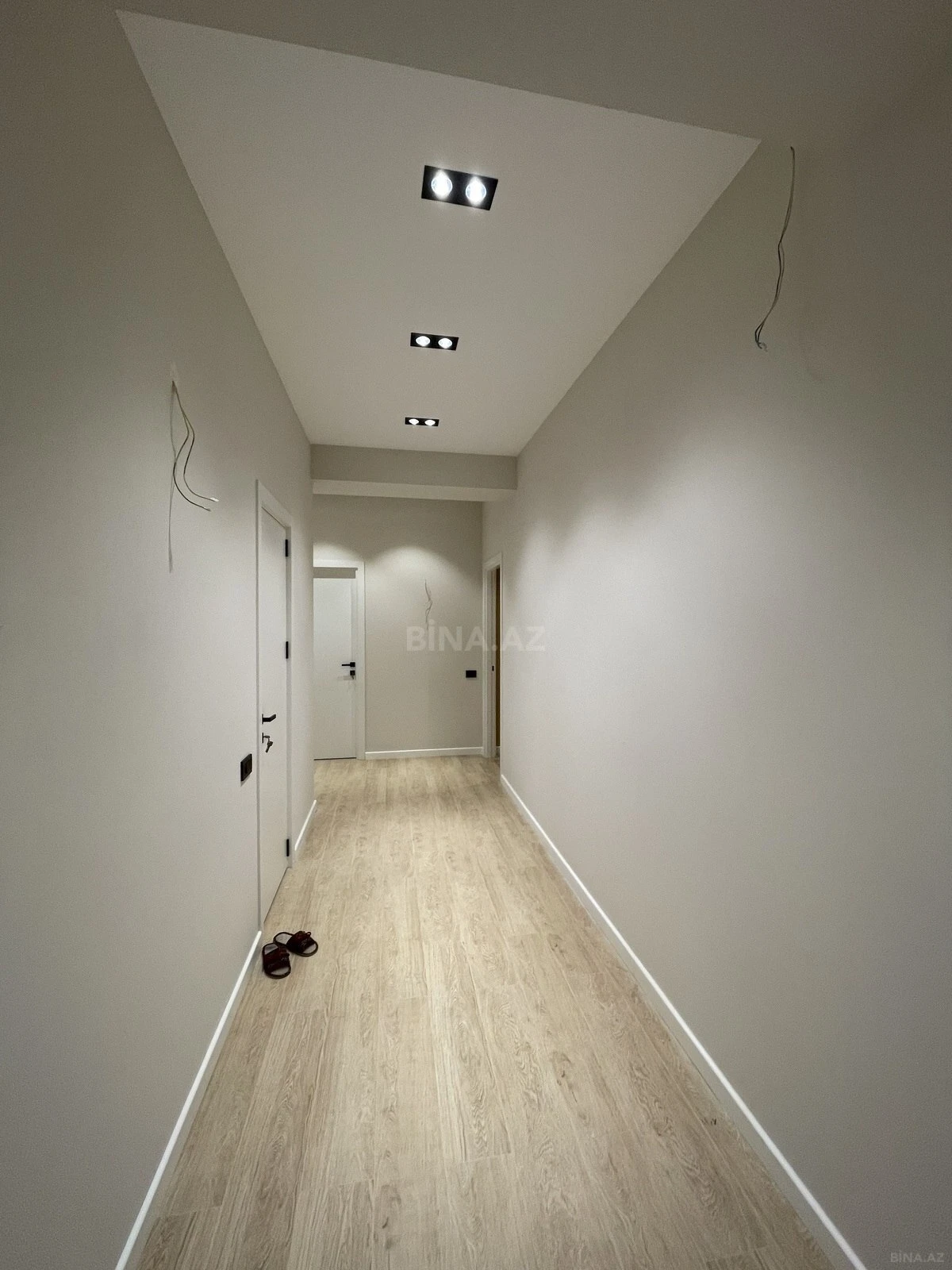 Satılır 3 otaqlı mənzil 112 m²