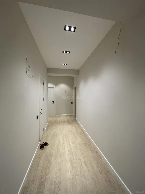 Satılır 3 otaqlı mənzil 112 m²