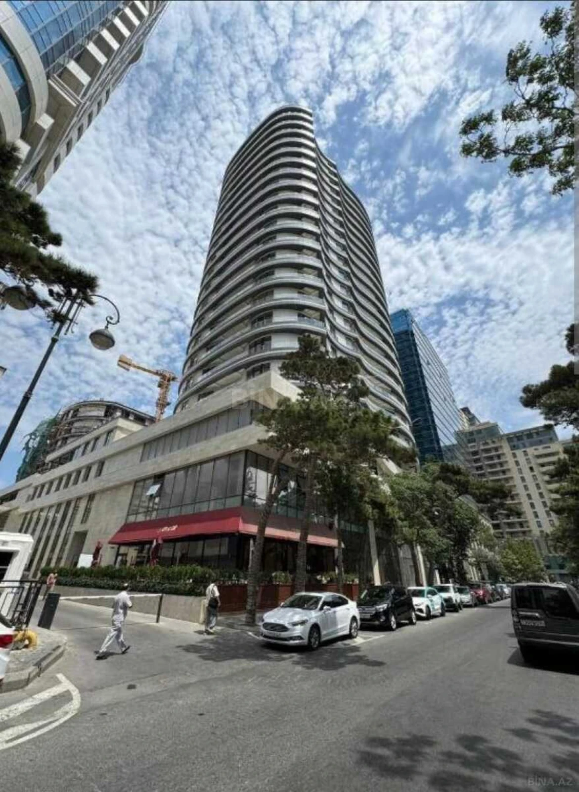 Kirayə verilir 2 otaqlı mənzil 56 m²