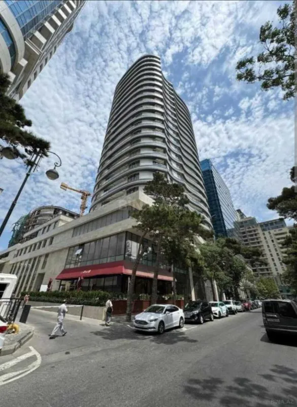 Kirayə verilir 2 otaqlı mənzil 56 m²