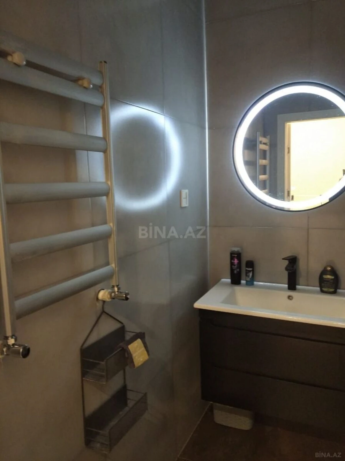 Kirayə verilir 2 otaqlı mənzil 56 m²