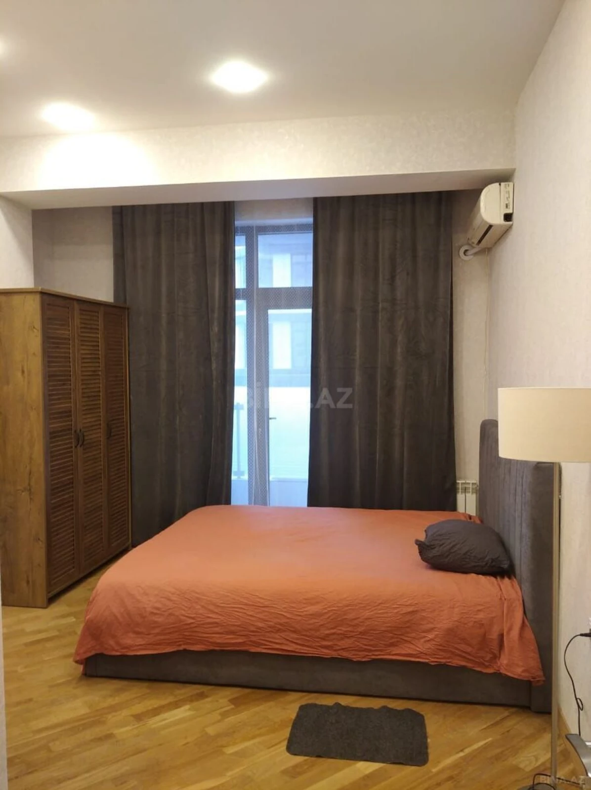 Kirayə verilir 2 otaqlı mənzil 56 m²