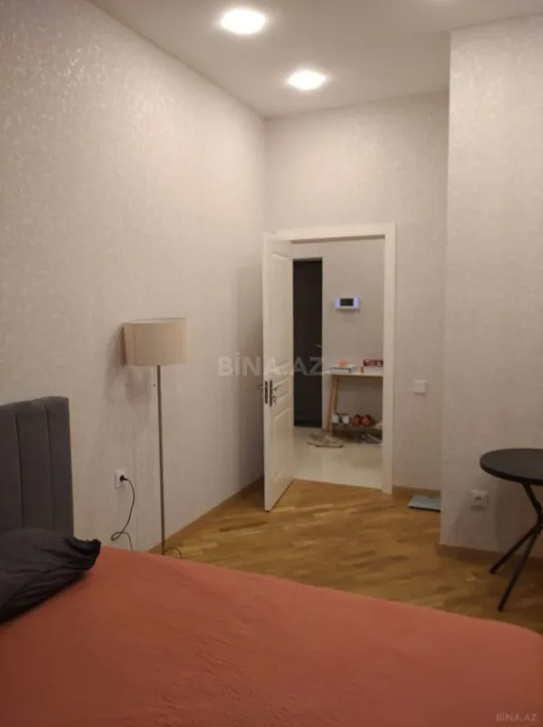 Kirayə verilir 2 otaqlı mənzil 56 m²