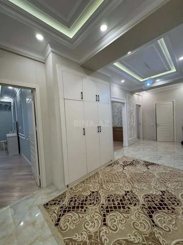 Kirayə verilir 3 otaqlı mənzil 140 m²