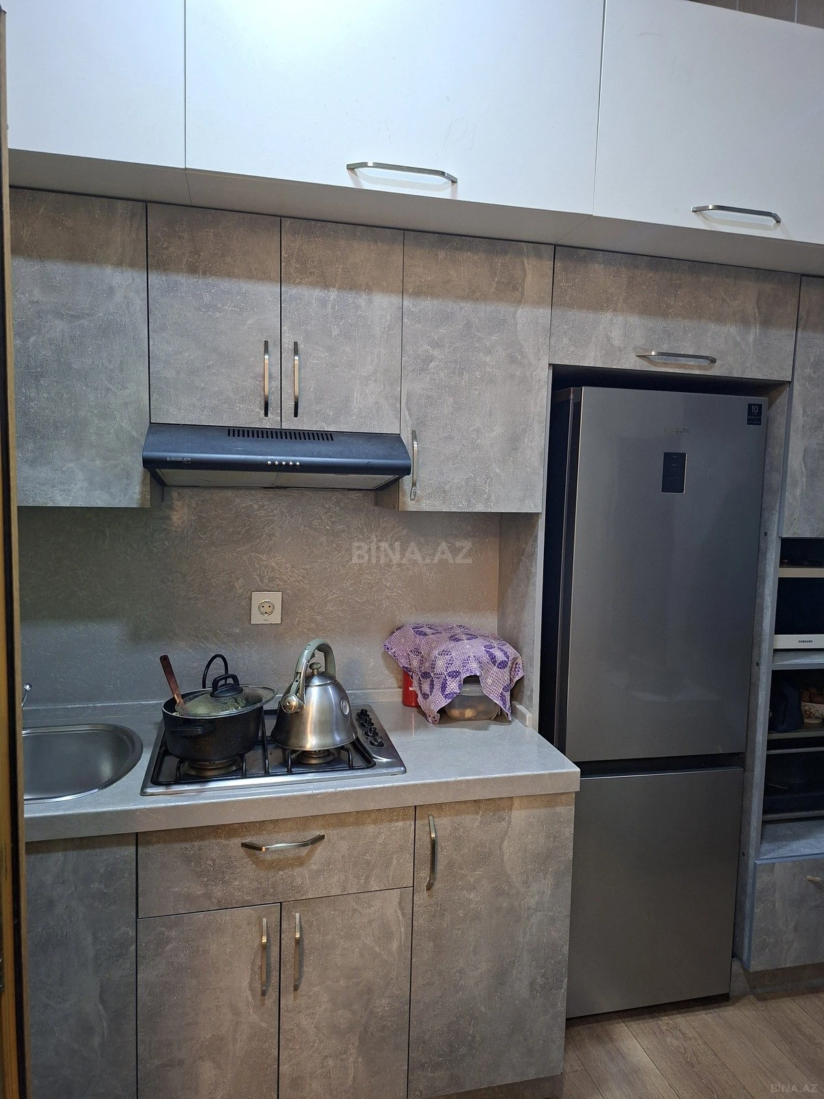 Satılır 4 otaqlı mənzil 105 m²