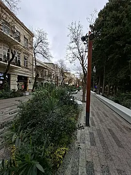 Satılır 4 otaqlı mənzil 105 m²