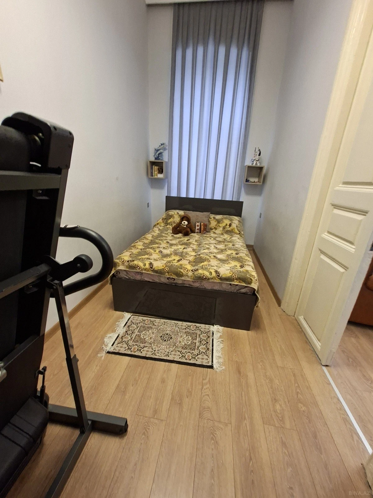 Satılır 4 otaqlı mənzil 105 m²