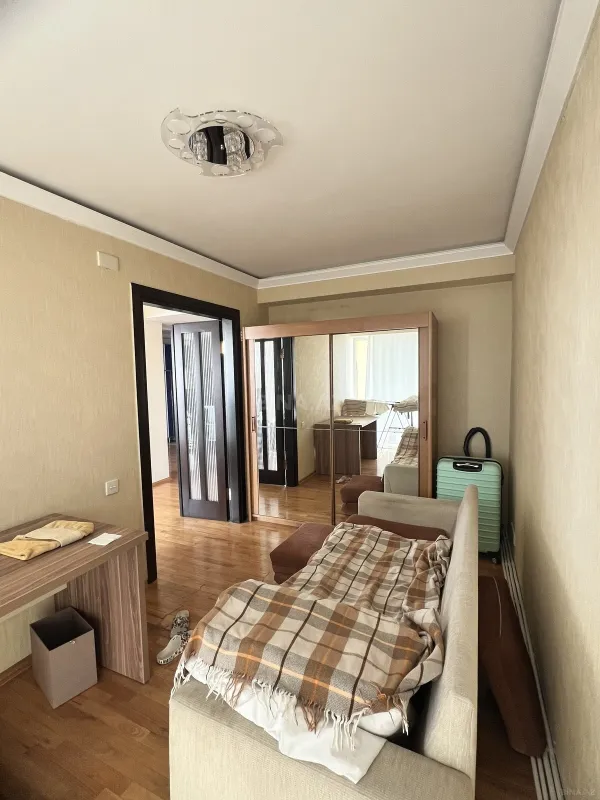 Satılır 3 otaqlı mənzil 120 m²