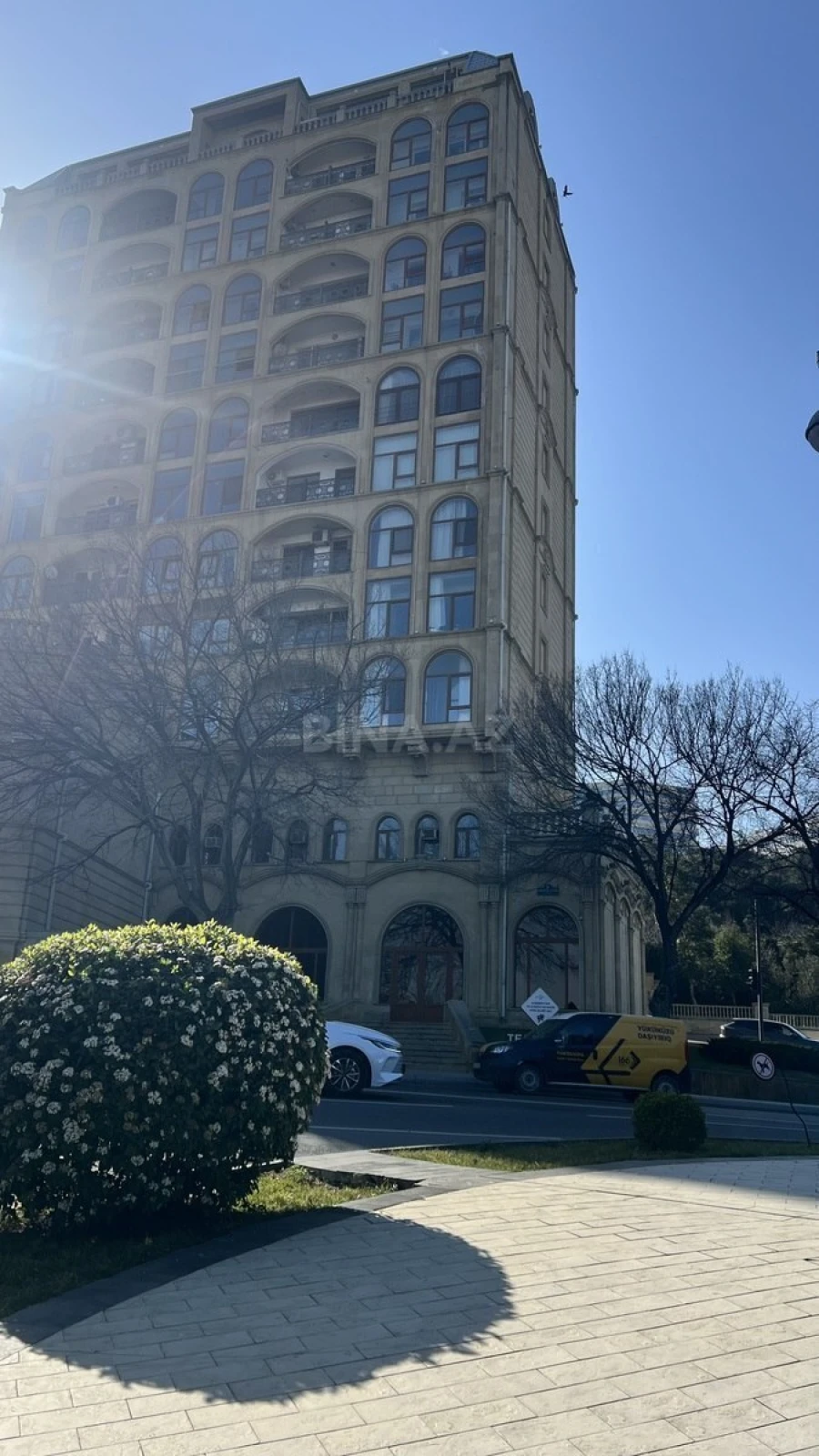 Satılır 3 otaqlı mənzil 120 m²