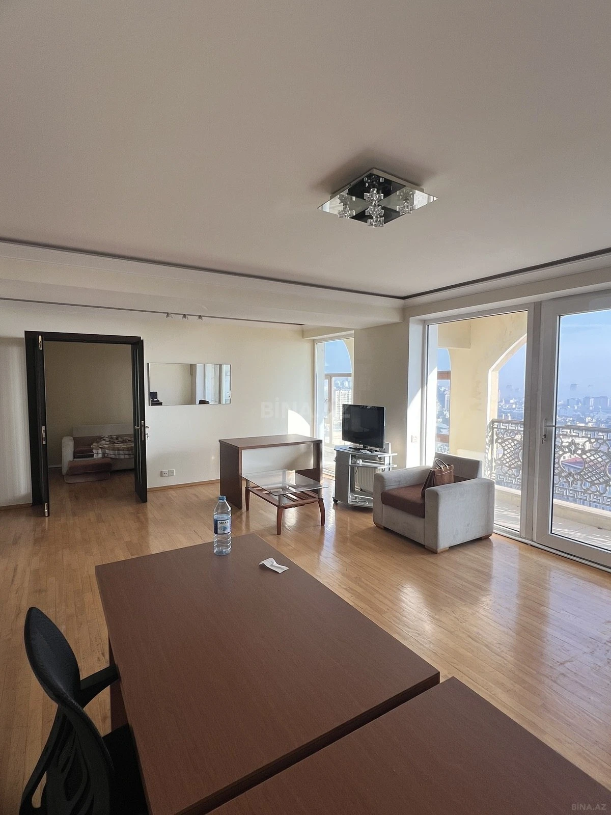 Satılır 3 otaqlı mənzil 120 m²