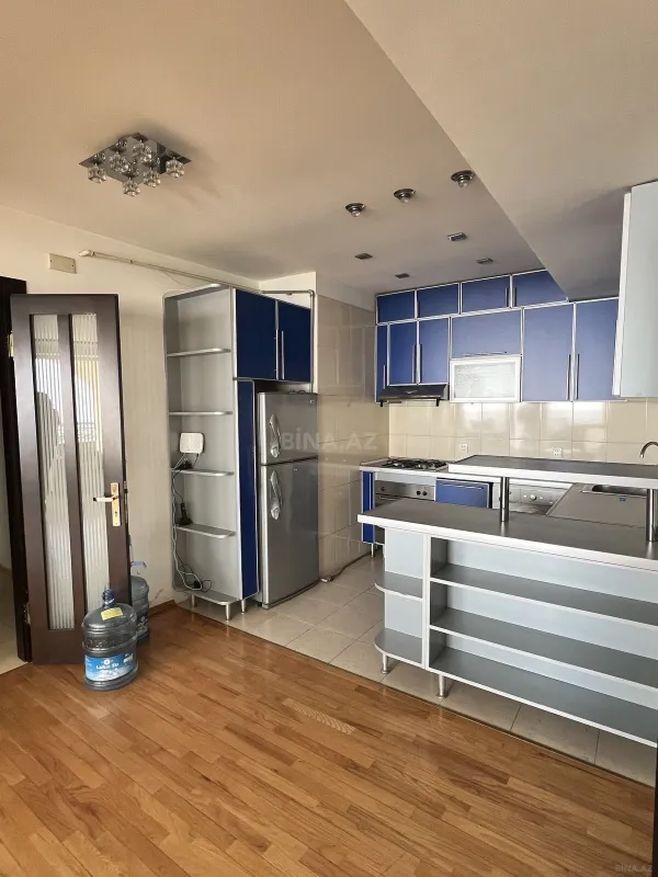 Satılır 3 otaqlı mənzil 120 m²