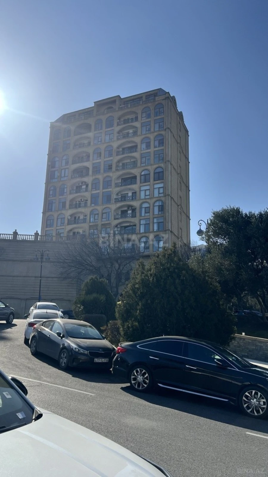 Satılır 3 otaqlı mənzil 120 m²