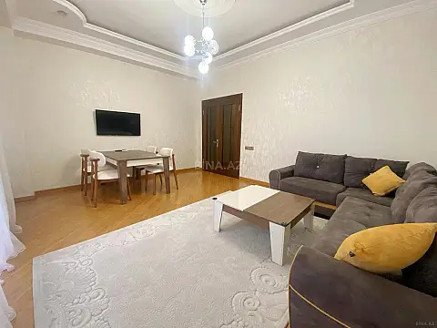 Kirayə verilir 2 otaqlı mənzil 100 m²