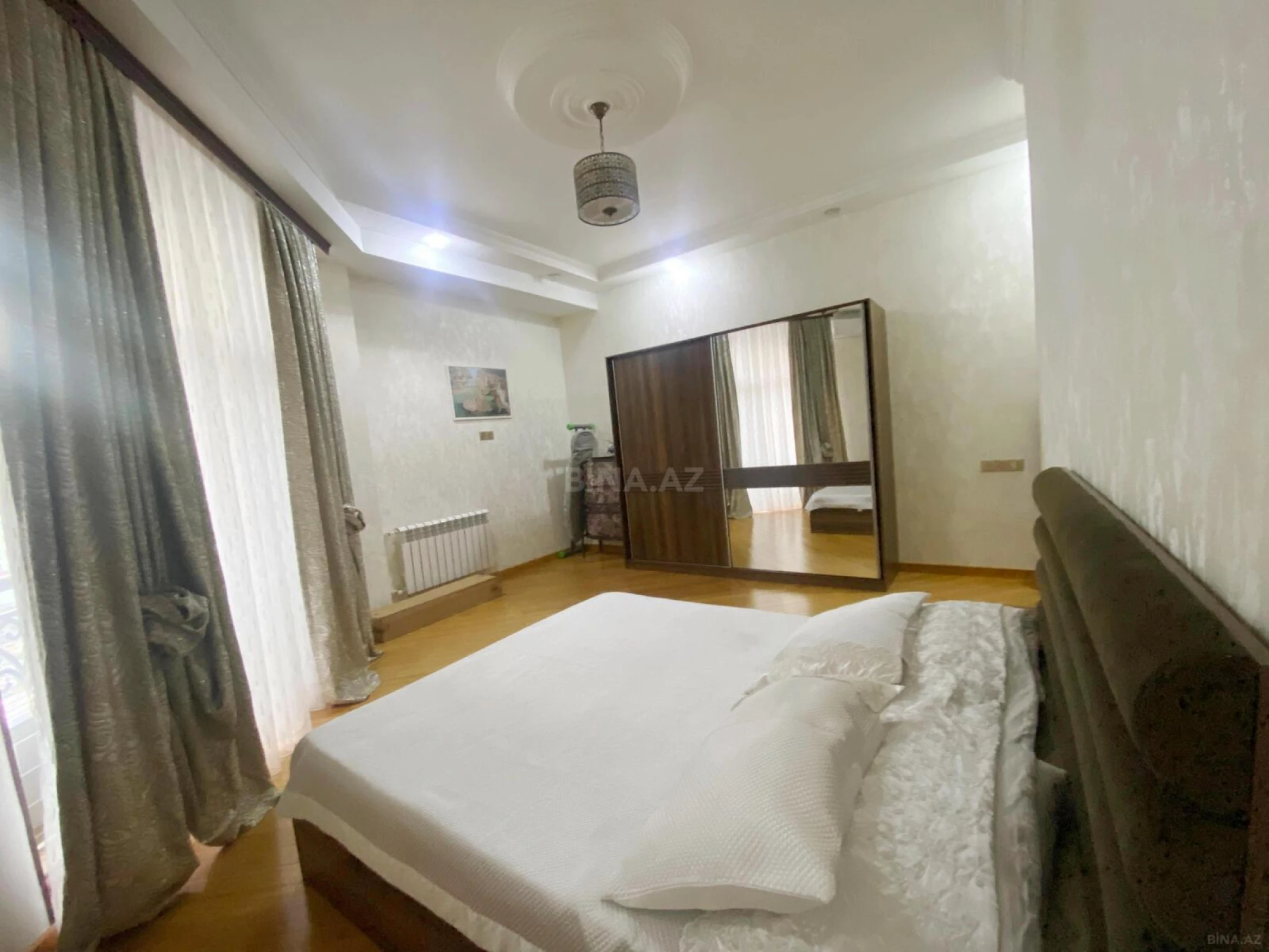 Kirayə verilir 2 otaqlı mənzil 100 m²