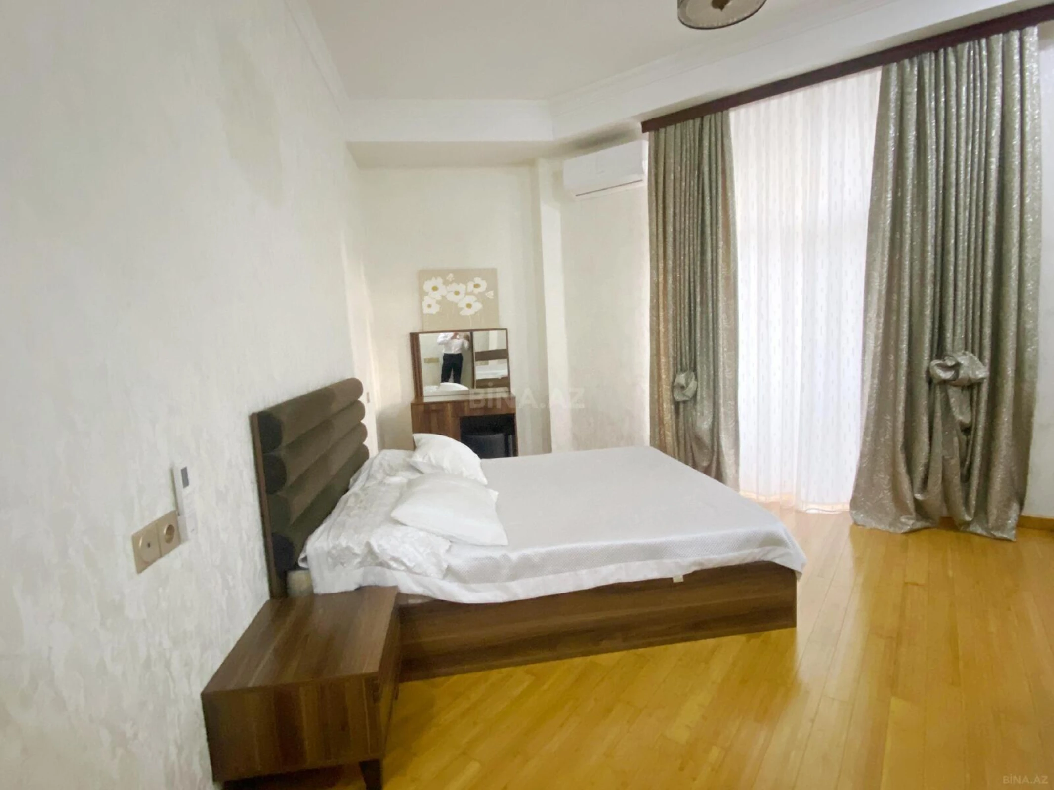 Kirayə verilir 2 otaqlı mənzil 100 m²