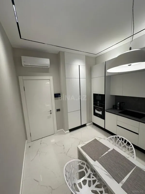 Kirayə verilir 3 otaqlı mənzil 120 m²