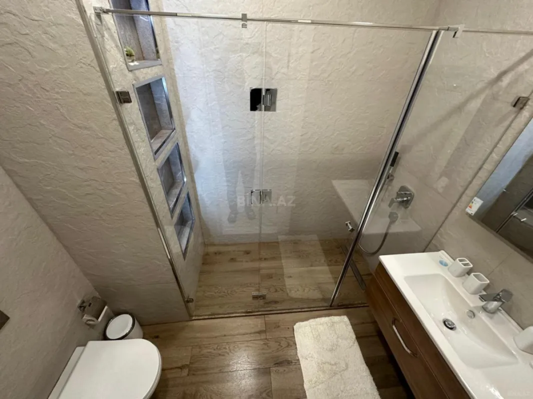 Kirayə verilir 3 otaqlı mənzil 120 m²