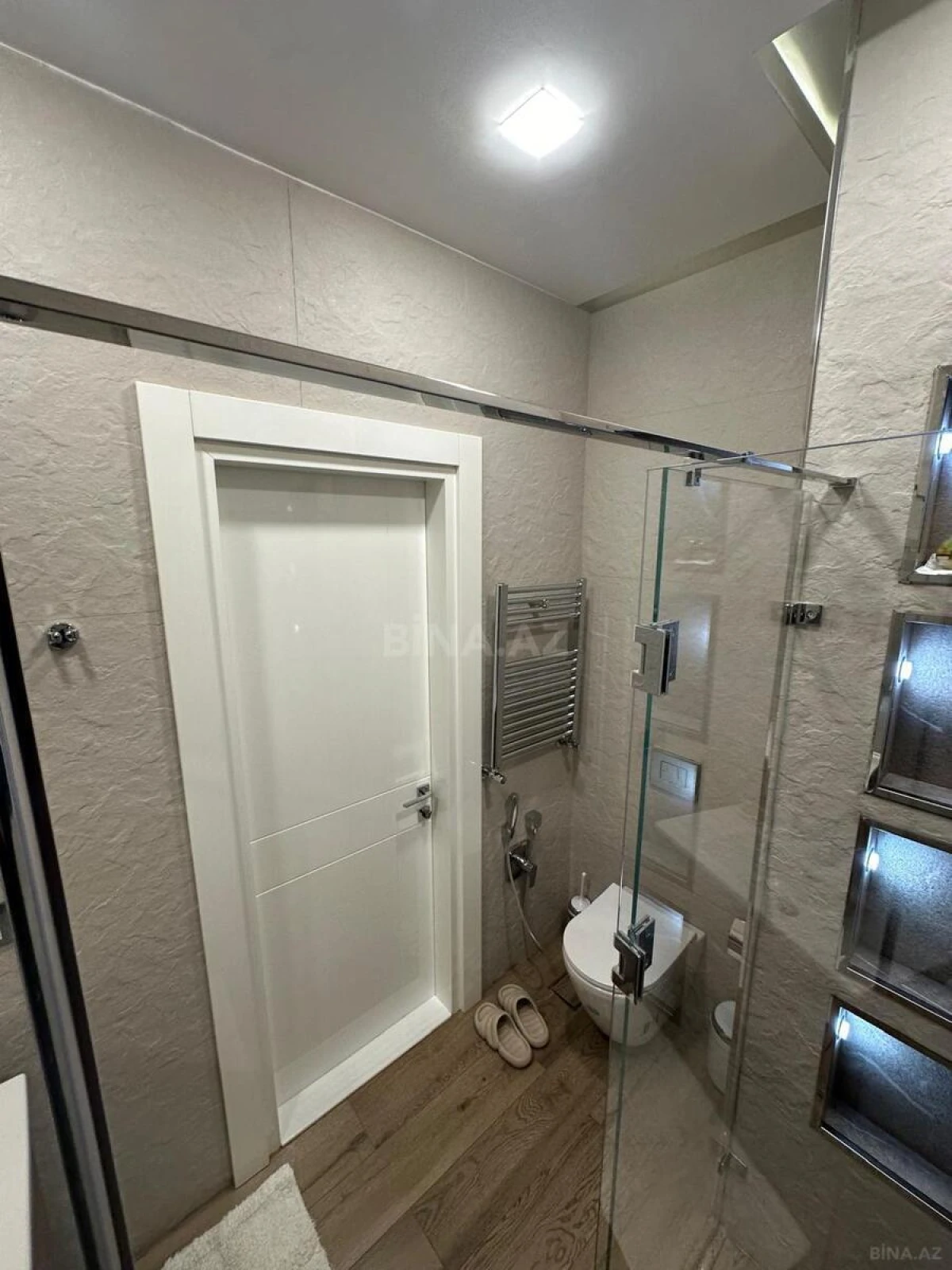 Kirayə verilir 3 otaqlı mənzil 120 m²