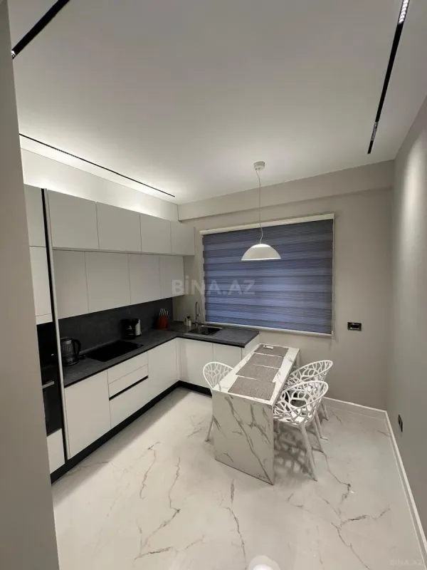 Kirayə verilir 3 otaqlı mənzil 120 m²