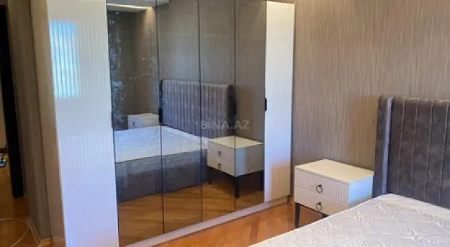 Kirayə verilir 2 otaqlı mənzil 78 m²