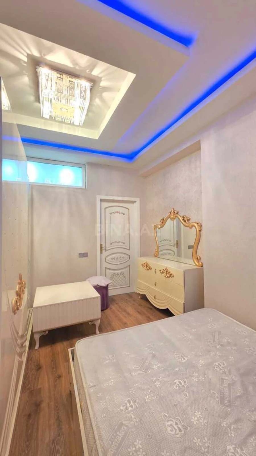 Satılır 2 otaqlı mənzil 54 m²