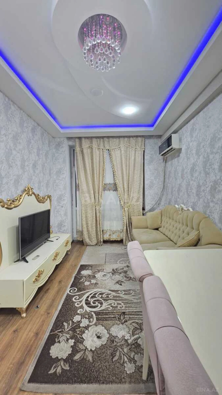 Satılır 2 otaqlı mənzil 54 m²