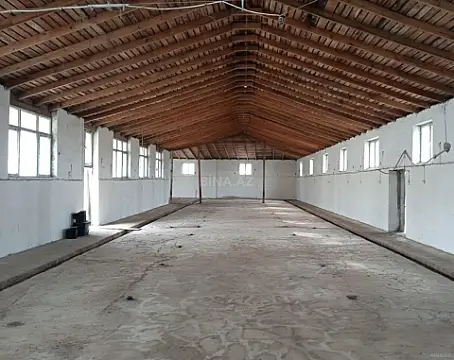 Satılır obyekt 1025 m²