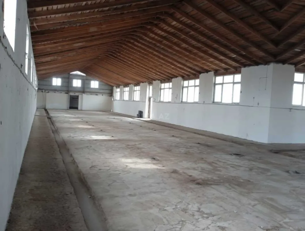 Satılır obyekt 1025 m²
