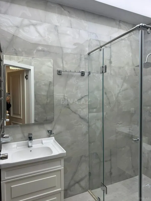 Kirayə verilir 5 otaqlı ofis 215 m²