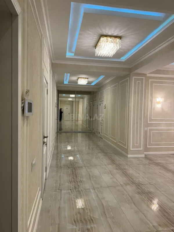 Kirayə verilir 5 otaqlı ofis 215 m²