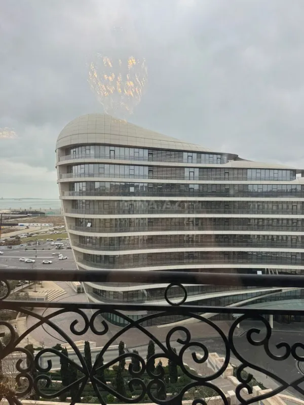 Kirayə verilir 5 otaqlı ofis 215 m²