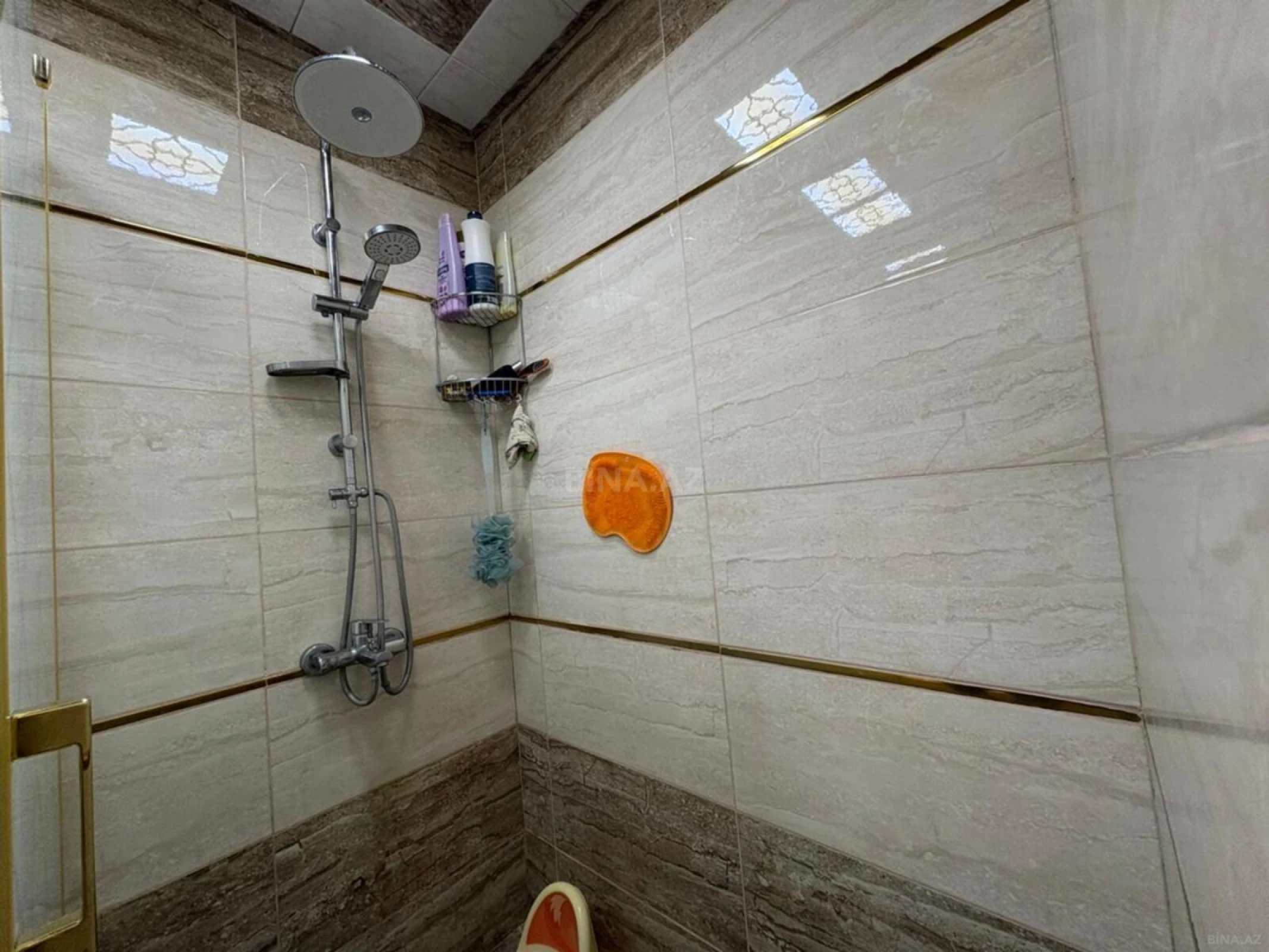 Satılır 4 otaqlı mənzil 90 m²