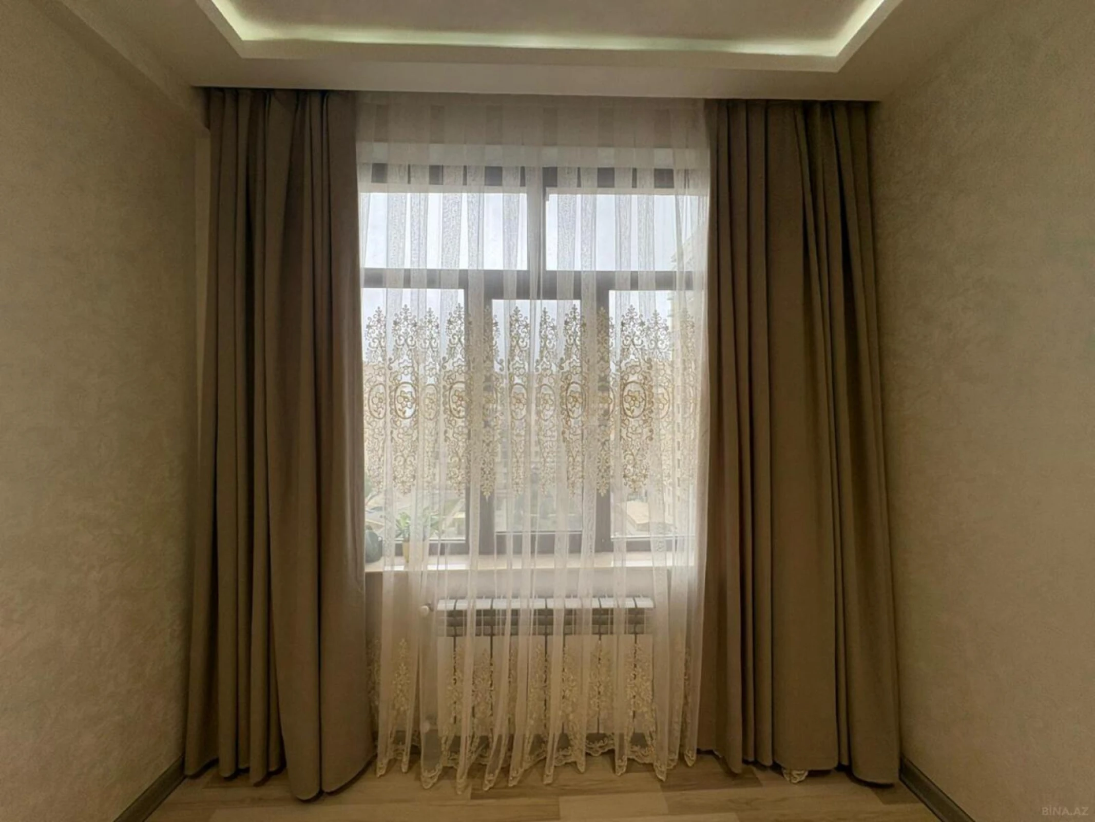 Satılır 4 otaqlı mənzil 90 m²