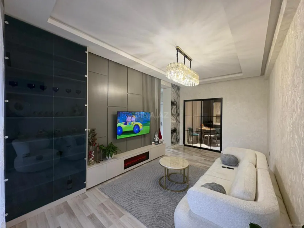 Satılır 4 otaqlı mənzil 90 m²