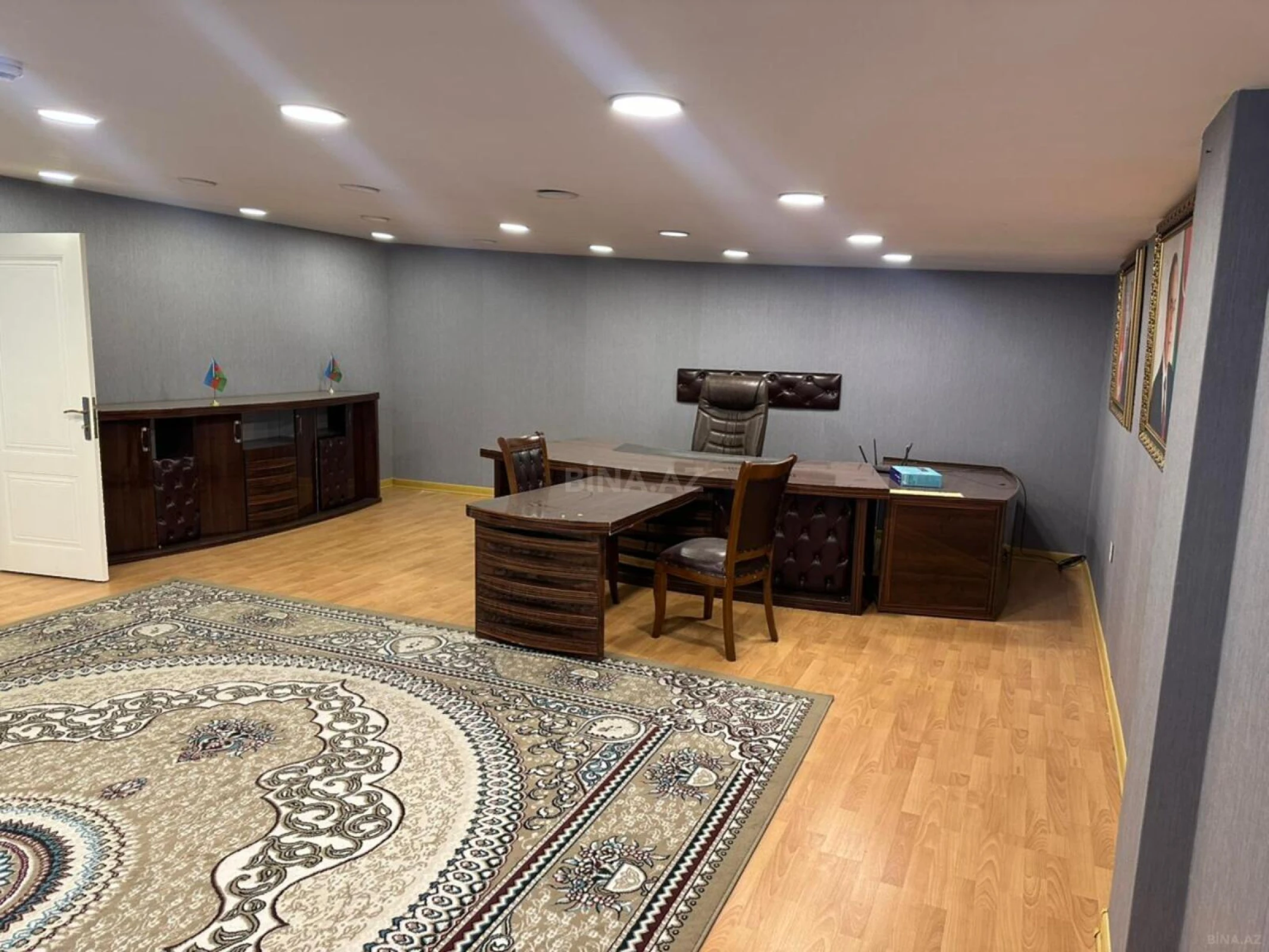 Kirayə verilir 4 otaqlı ofis 200 m²