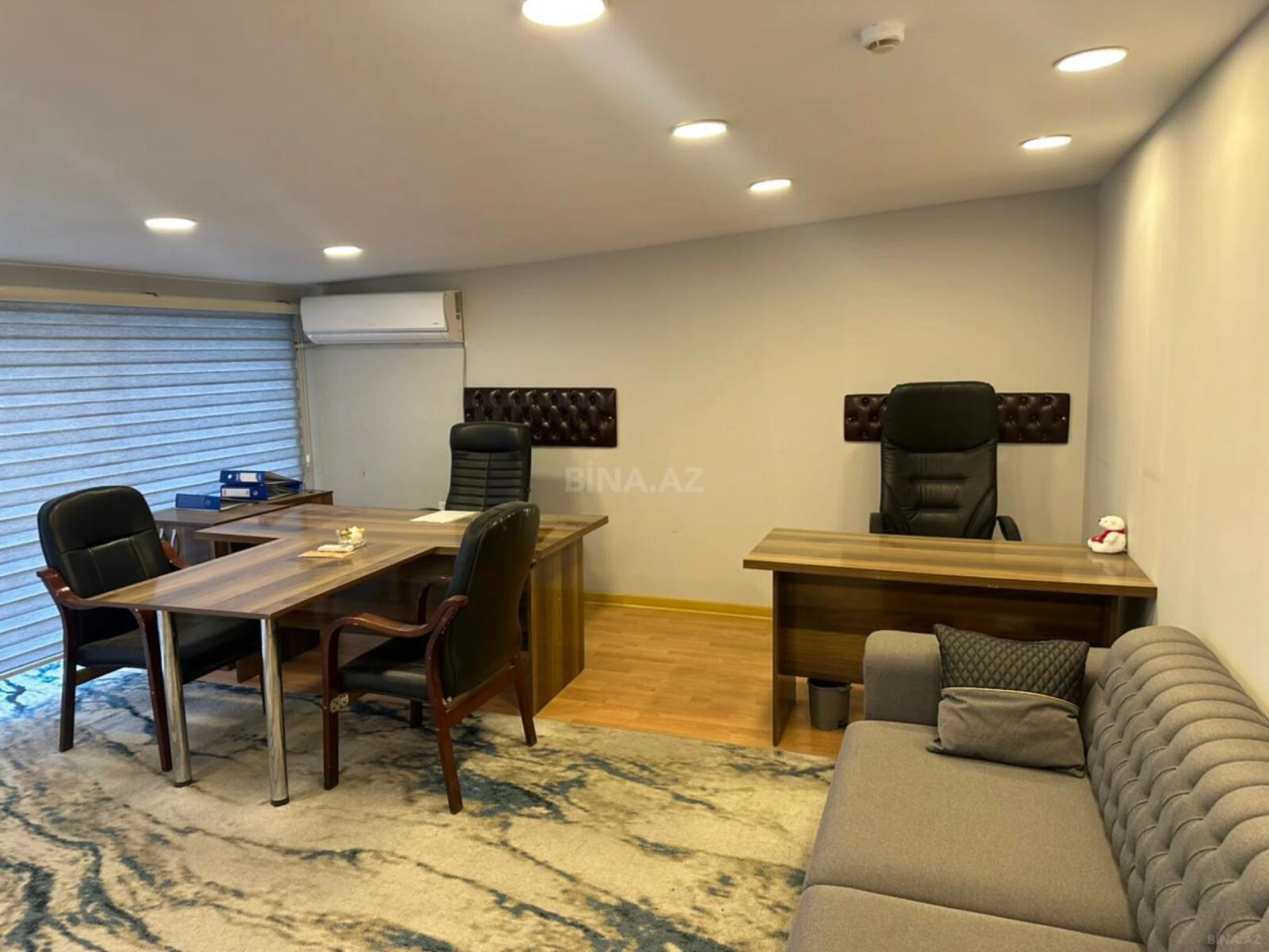 Kirayə verilir 4 otaqlı ofis 200 m²