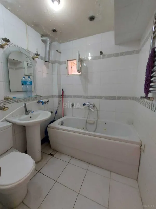 Satılır 2 otaqlı mənzil 75 m²