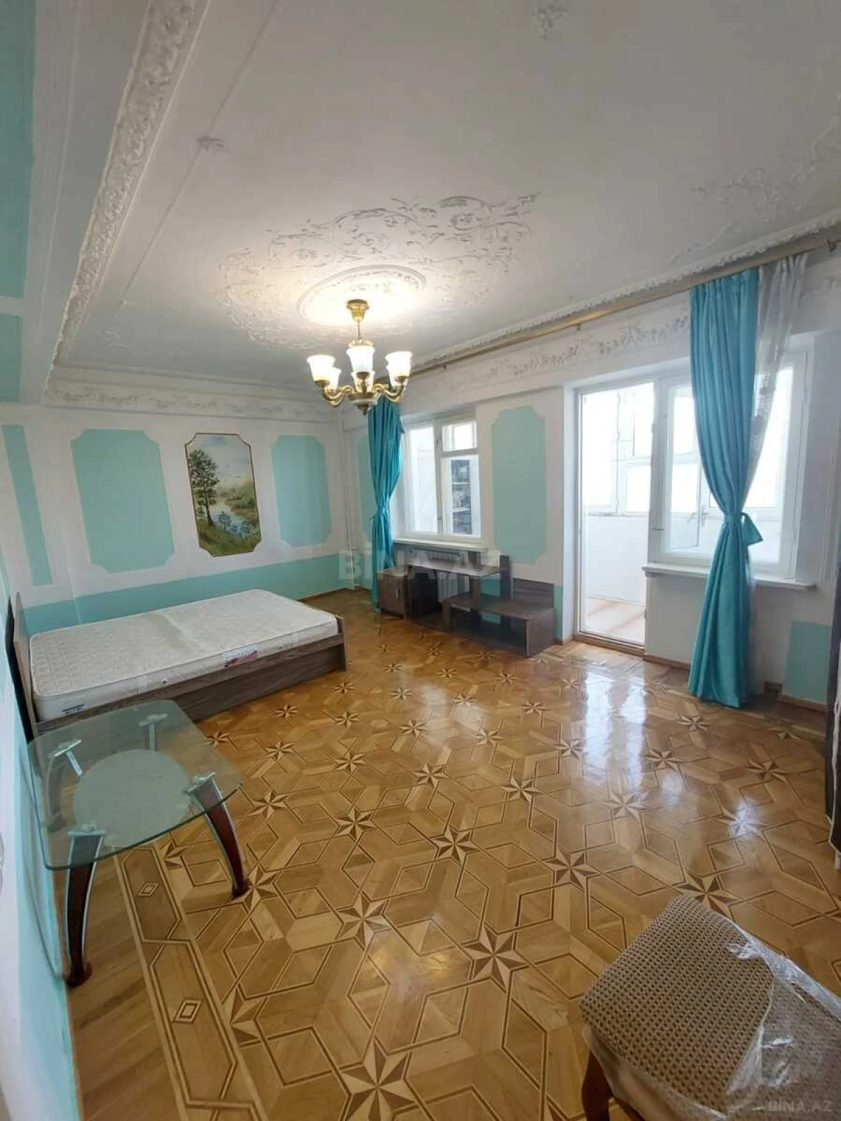 Satılır 2 otaqlı mənzil 75 m²