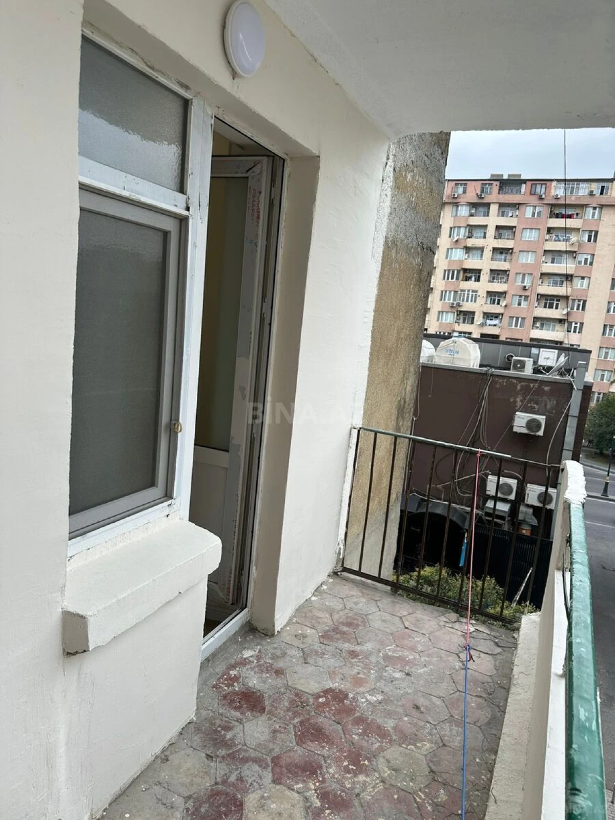 Satılır 2 otaqlı mənzil 60 m²