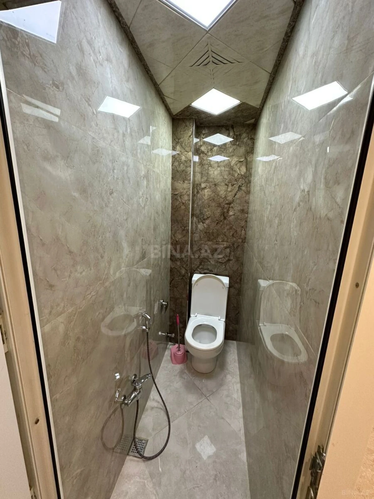 Satılır 2 otaqlı mənzil 60 m²
