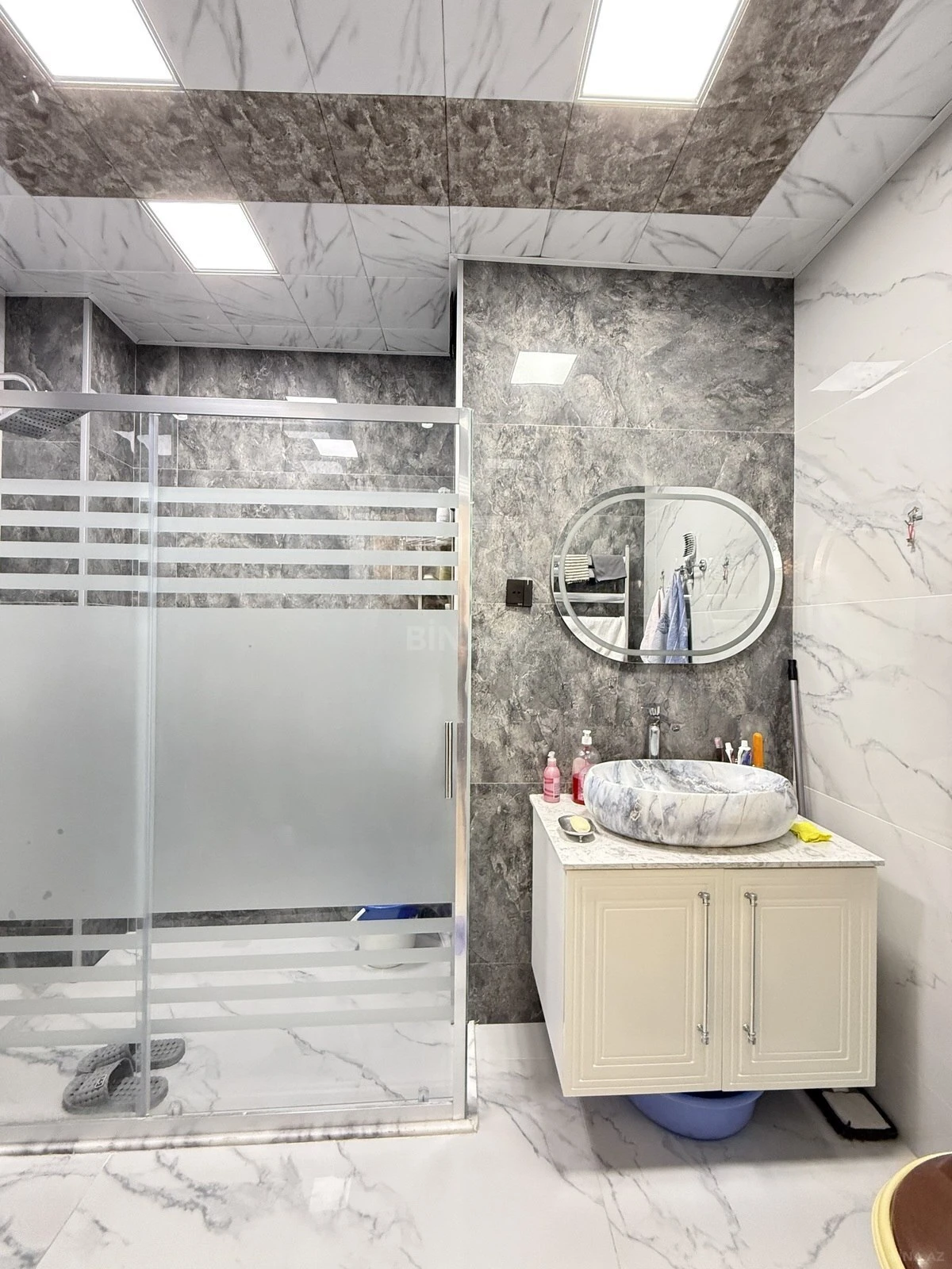 Satılır 2 otaqlı mənzil 71 m²