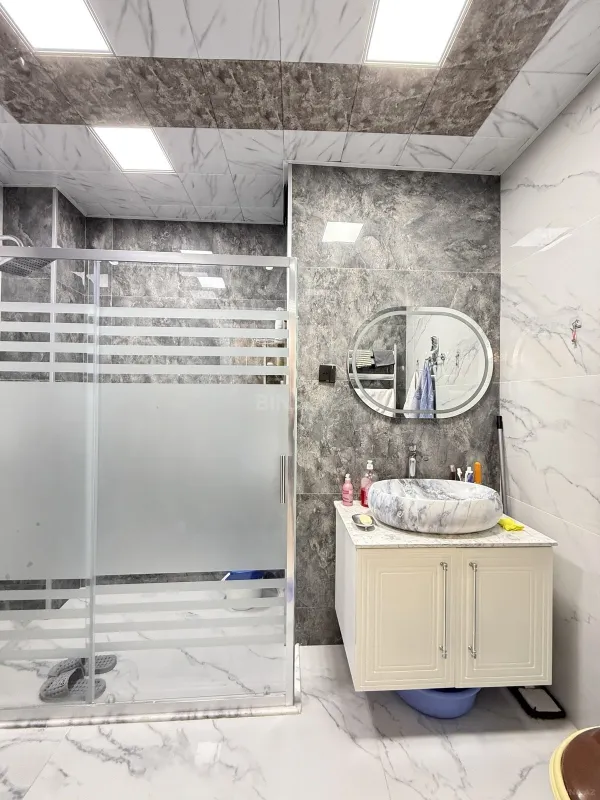 Satılır 2 otaqlı mənzil 71 m²