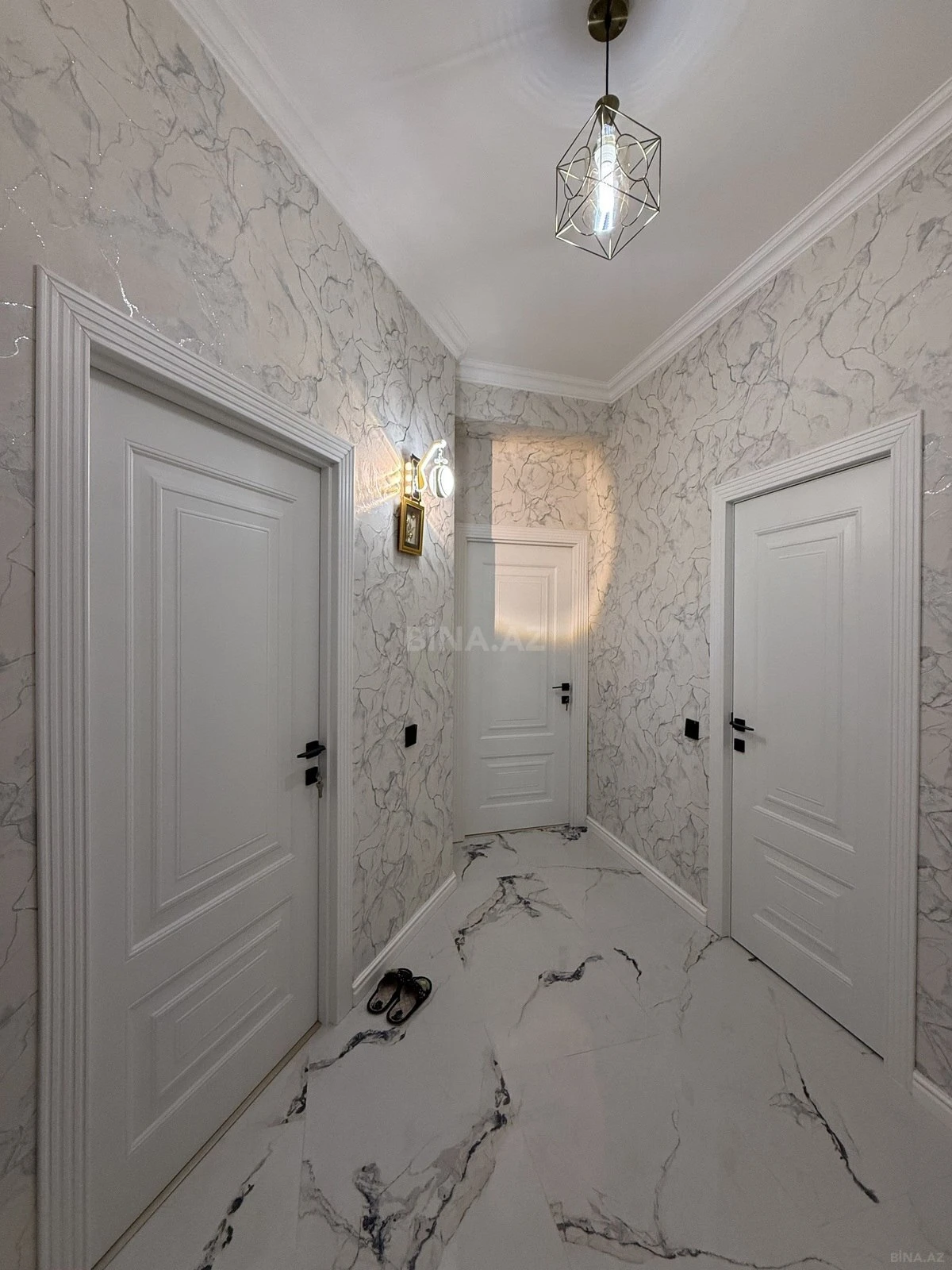 Satılır 2 otaqlı mənzil 71 m²